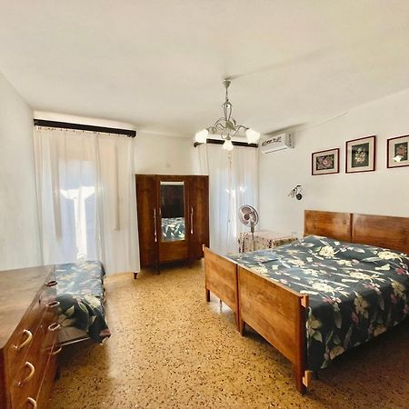 L'Encanto De Luna -Una Casa Autentica Comacchiese コマッキオ エクステリア 写真